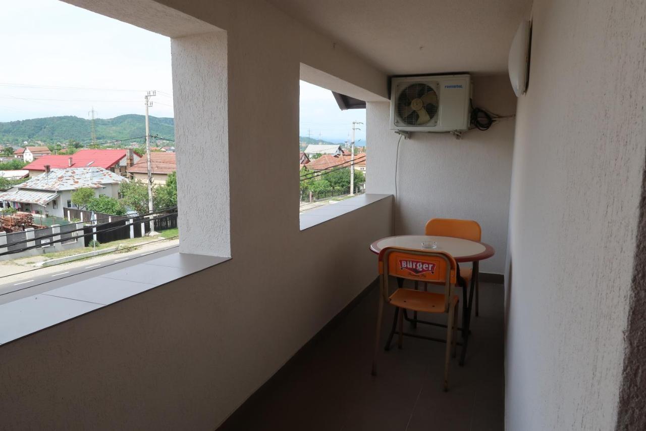 Pensiunea Arthur Râmnicu Vâlcea Esterno foto
