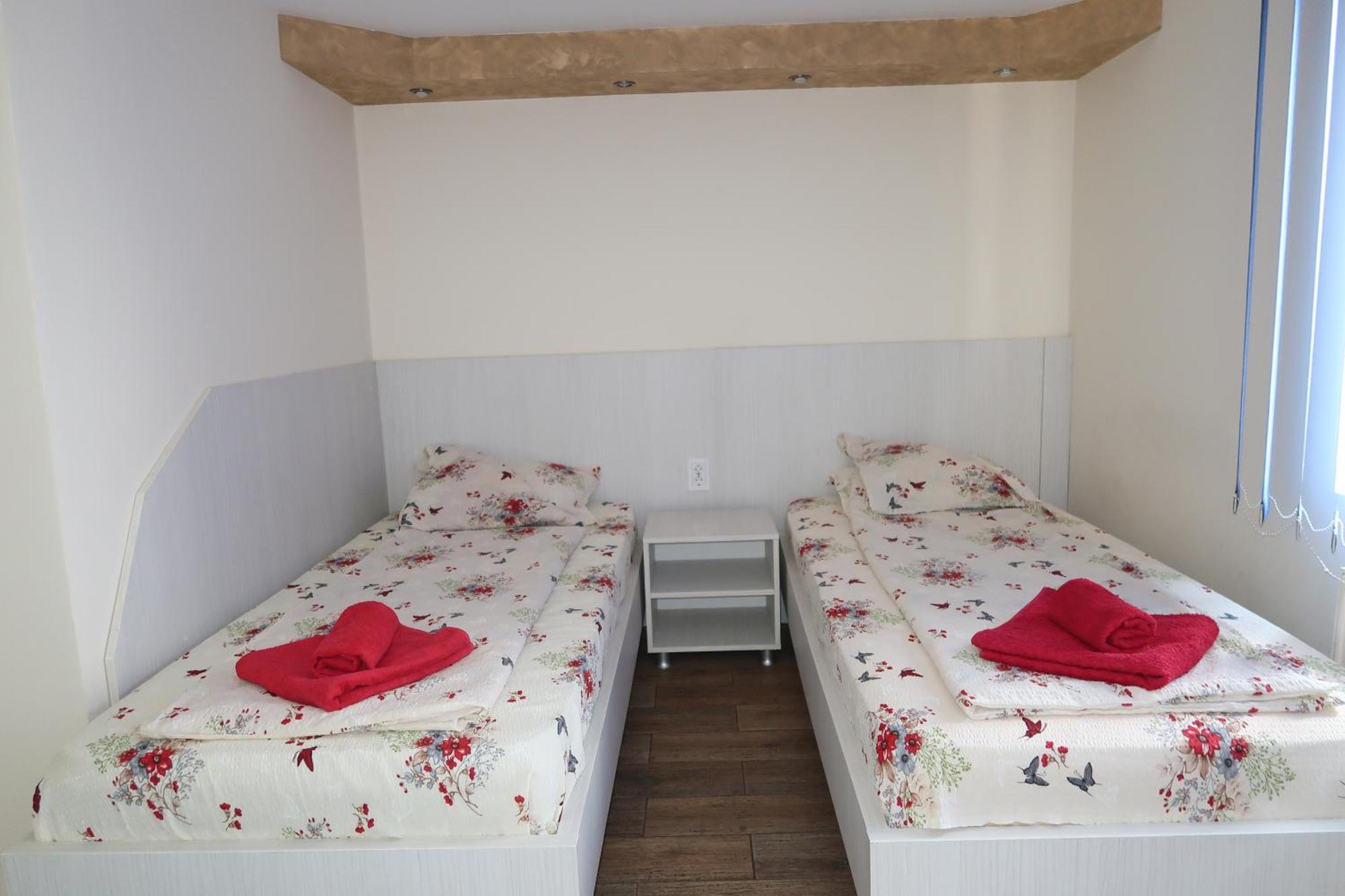 Pensiunea Arthur Râmnicu Vâlcea Esterno foto