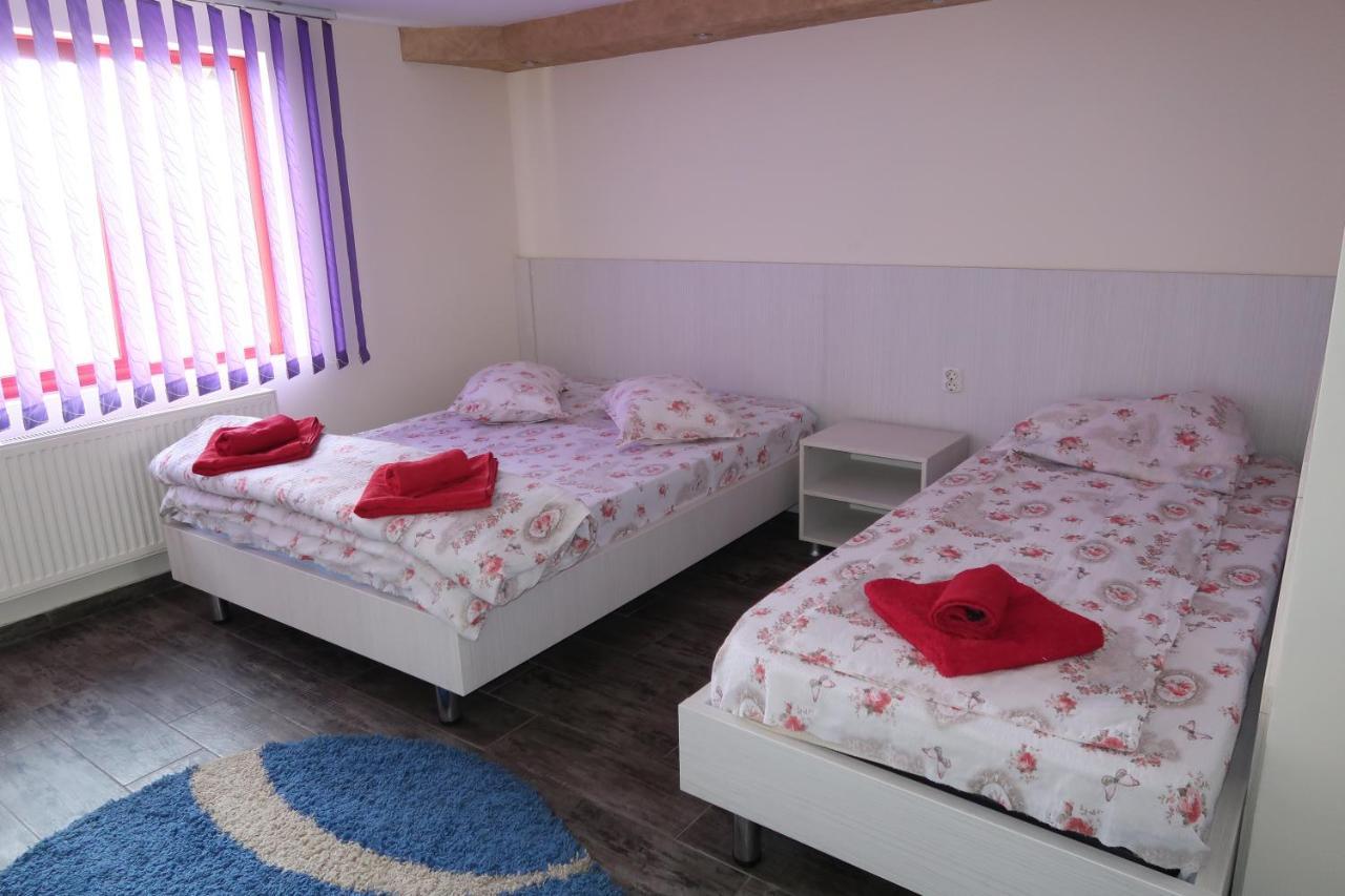 Pensiunea Arthur Râmnicu Vâlcea Esterno foto